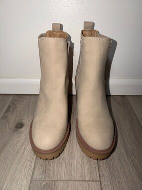 Dolce Vita Beige Platform Lug Sole Ankle Boots
